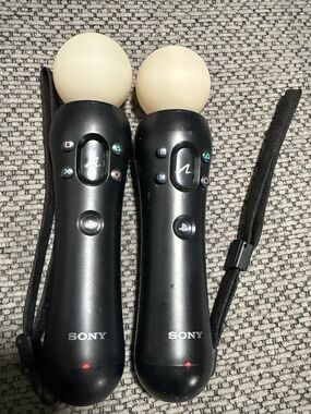 PlayStation Move Controllers 2 Pack